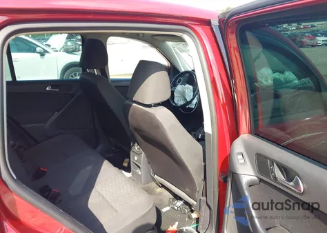 2013 Volkswagen Tiguan S из США, поврежденный, VIN WVGAV3AX1DW089630